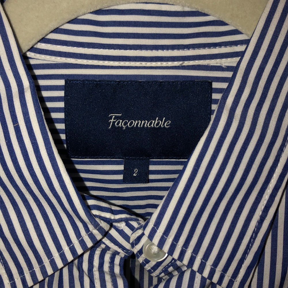 Blue & white button down - Picture 3 of 3